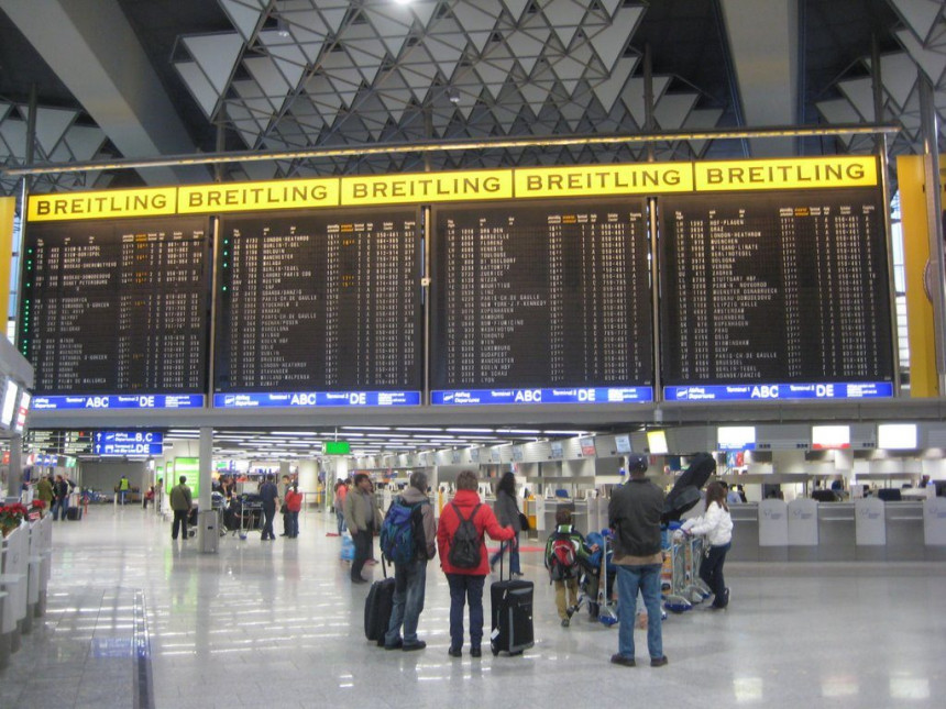 Aeropuerto de Frankfurt abre un centro de detección rápida de COVID-19
